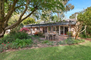 Elmwood, Your Private Garden Retreat Minutes from Berry